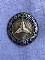 Ich verkaufe ein Emblem für Kühlergrill Mercedes w110 Bayern - Aindling Vorschau