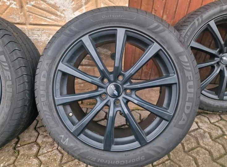 1 Komplettradsatz BROCK 20" schwarz matt  für Jeep Grand Cherokee in Heusweiler