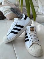 Stylische ADIDAS SUPERSTAR Kult Sneaker 38 2/3 weiss/schwarz/gold Bayern - Poing Vorschau
