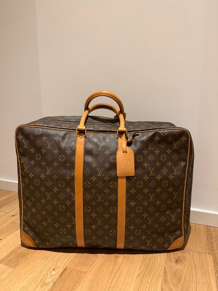 Louis Vuitton Koffer in Weilburg