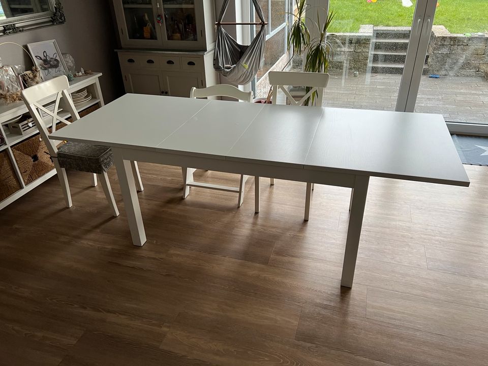 Ikea Esstisch Bjursta ausziehbar 84cm x 140/180/220cm in Selters