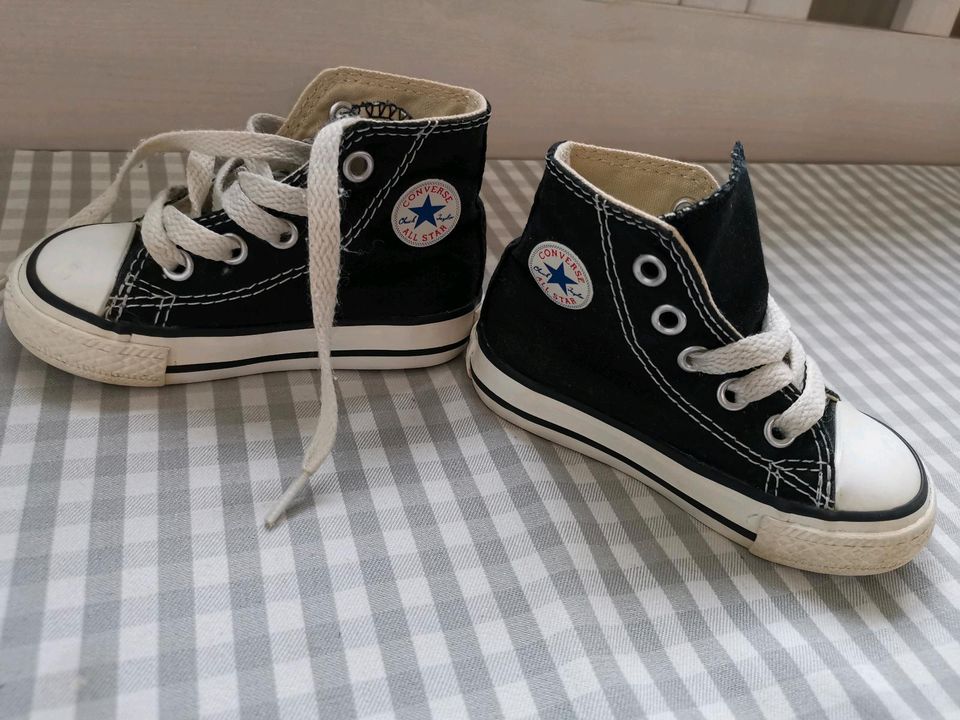 Original Converse Chucks Größe 20 schwarz in Eichenau