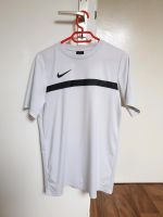 Nike Trainingsshirt Academy (Gr. M) sehr guter Zustand Nordrhein-Westfalen - Werdohl Vorschau