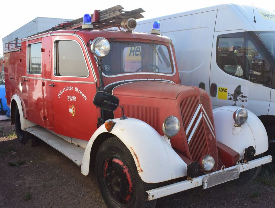 Feuerwehr Citroen 23BRU mit Papieren, Bj. 1955 in Halle