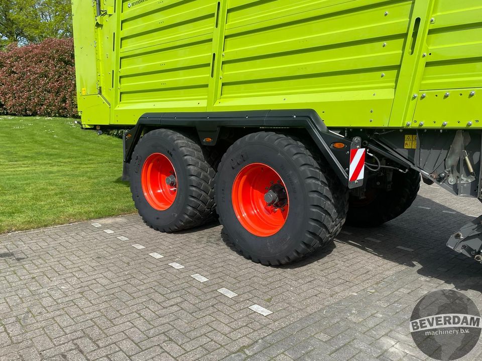 Claas Cargos 8400b Ladewagen in Uelsen