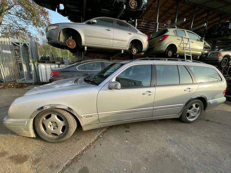 Wir schlachten Mercedes Benz E270 CDI (7.11.22) in Chemnitz