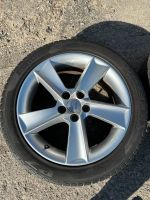 Seat Alufelgen Sommer / 215/45 R16 86H Mecklenburg-Vorpommern - Wismar Vorschau