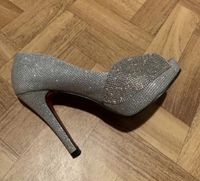 Schicke Damen High Heels Silber. Größe 36 Baden-Württemberg - Untermünkheim Vorschau