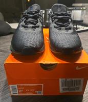 NEUE!!! Damen Nike Legend Essential  2 Gr. 40 Hessen - Eschborn Vorschau