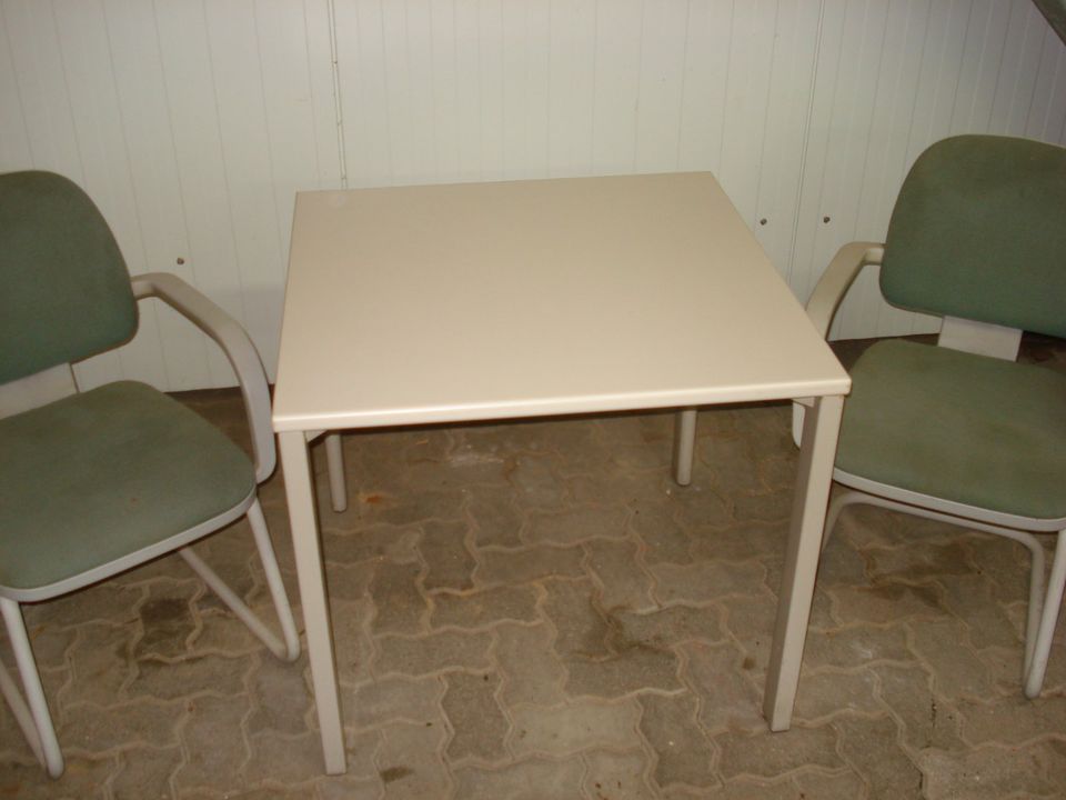 Bürotisch Besprechungstisch mit Stühlen in Kummerfeld