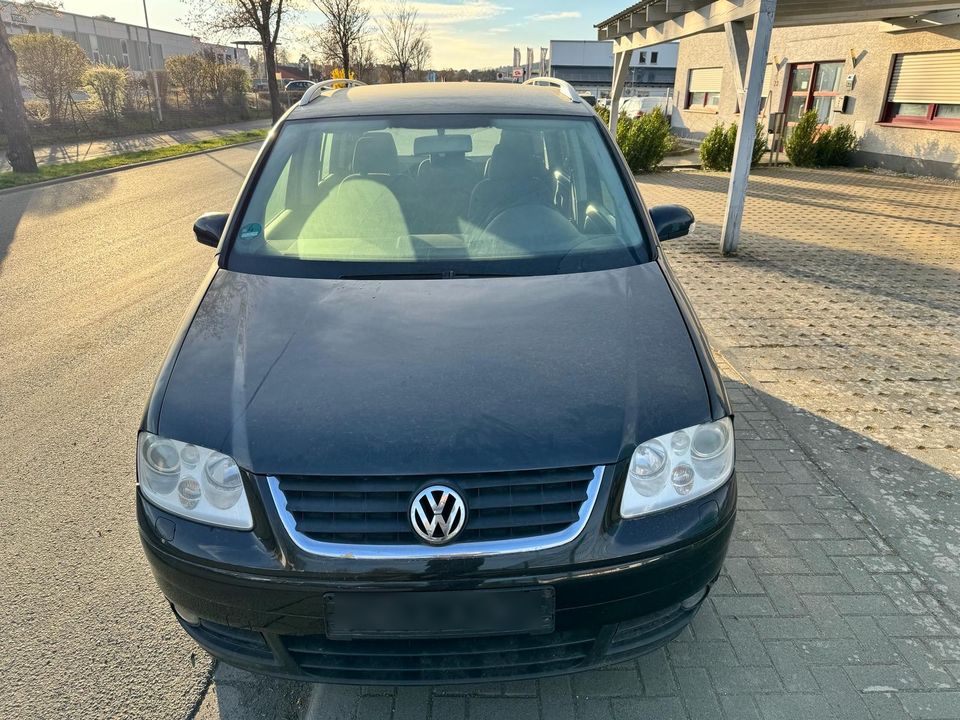 Export Vw Touran 2.0 Automatik DSG euro4 in Wetzlar