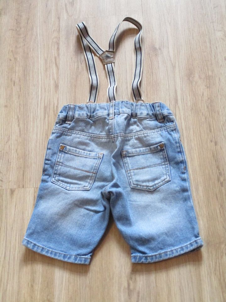 kurze Hose / Jeans mit Hosenträgern, Jungs, H&M, Gr. 92 in Bernsdorf