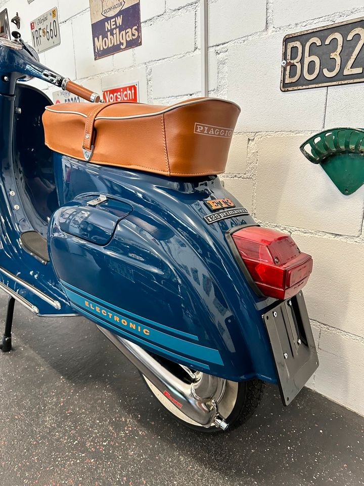 Vespa Primavera ET3 * Sammlerzustand* 125ccm - 12 V - blue in Bamberg