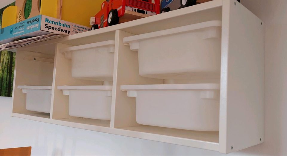 Kinderregal mit Schüben  ...  von IKEA in Panketal