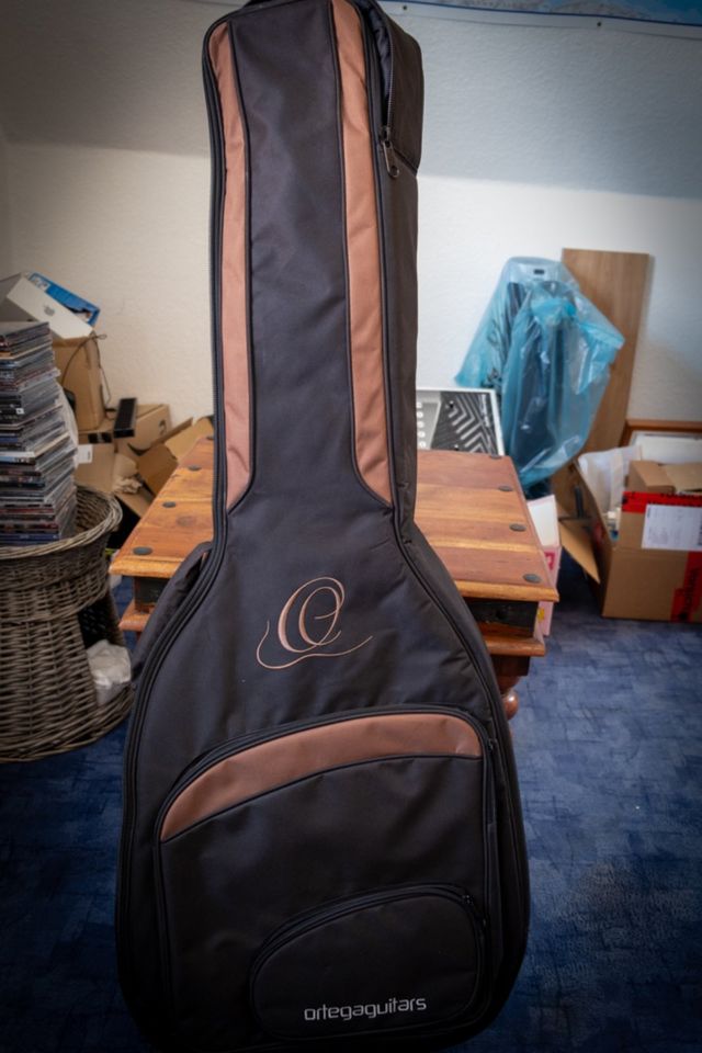 Ortega KTSM-5 Akustik Bass Gitarre 5-Saiter Gigbag in Hasebrink