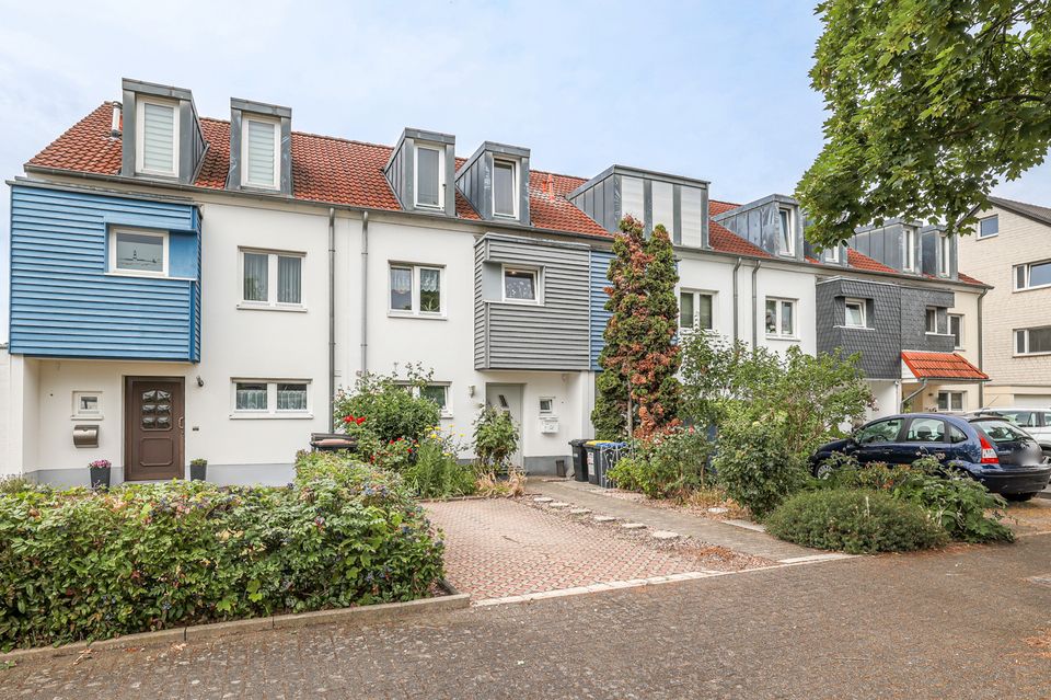 NEUER PREIS! Gepflegtes Reihenmittelhaus mit Garten u. Kfz-Stellplatz in ruhiger Lage von Meschenich in Köln