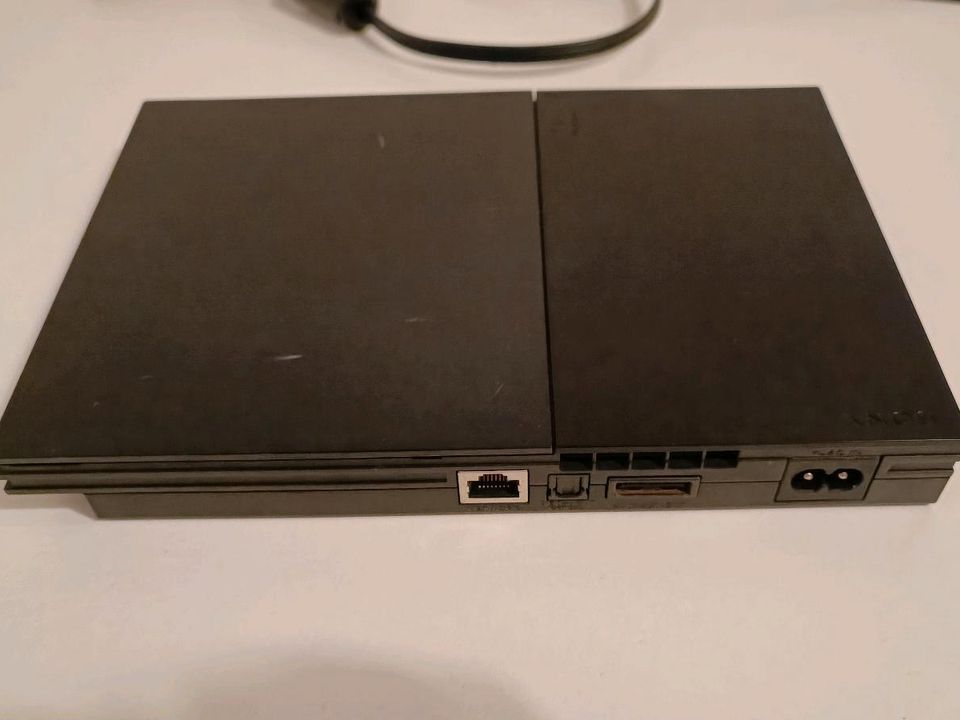 PlayStation 2 Slim (SCPH-9004) Black in Hermeskeil