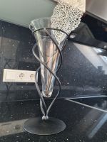 Blumenvase Dekovase aus Glas in einer „Metallspirale“ Bayern - Mömbris Vorschau