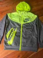 Nike Windbreaker Jacke Gr. 122 Kreis Pinneberg - Halstenbek Vorschau