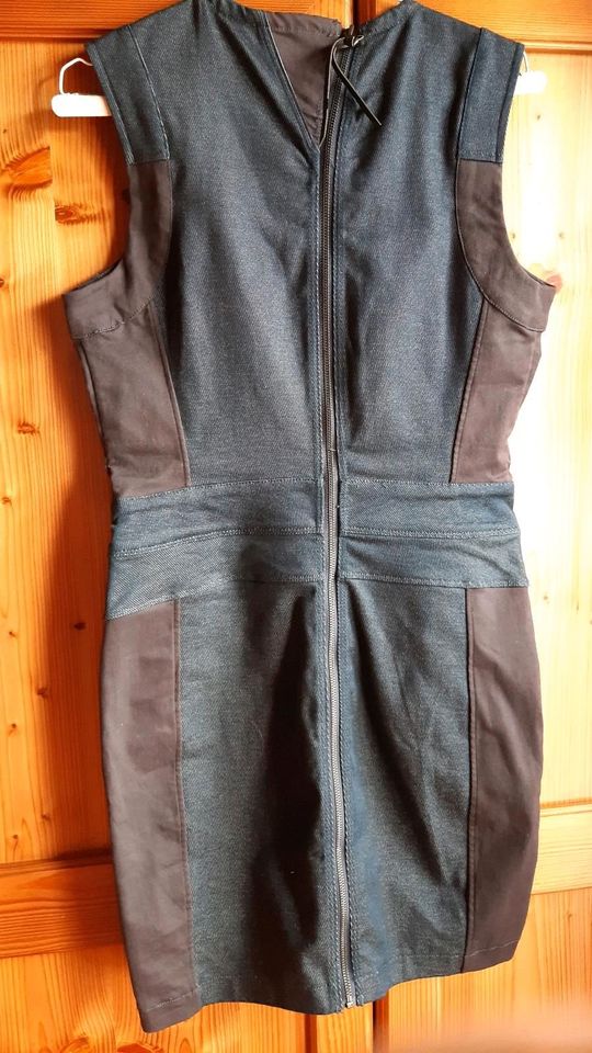 G Star Jeans Kleid M neu dkl. blau m. schwarz in Hirschaid