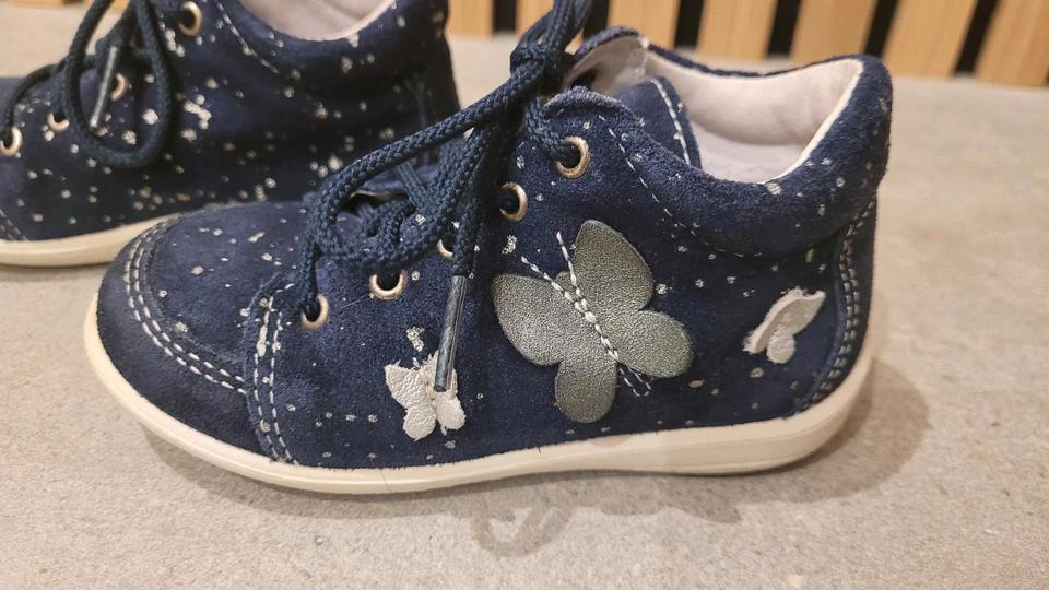 Lauflernschuhe Pepino Gr. 23 dunkelblau Glitzer Schmetterling in Sulzbach a. Main