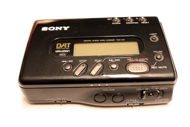 Used Sony TCD-D8 DAT recorders for Sale | HifiShark.com Used Sony TCD-D8 DAT recorders for Sale | HifiShark.com