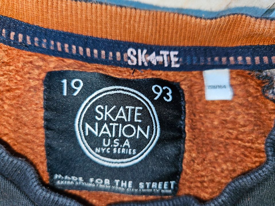 Skate Nation USA  Hoodie schwarz mit Aufdruck Gr. 158 / 164 in Meckesheim
