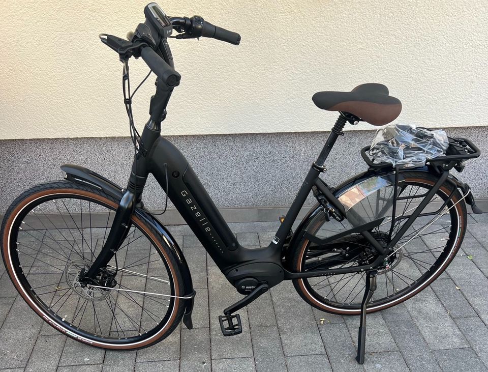 GAZELLE ARROYO C8 HMB ELITE ,5ONM,500WH,RH 49,SEHR GUTEN ZUSTAND in Marl