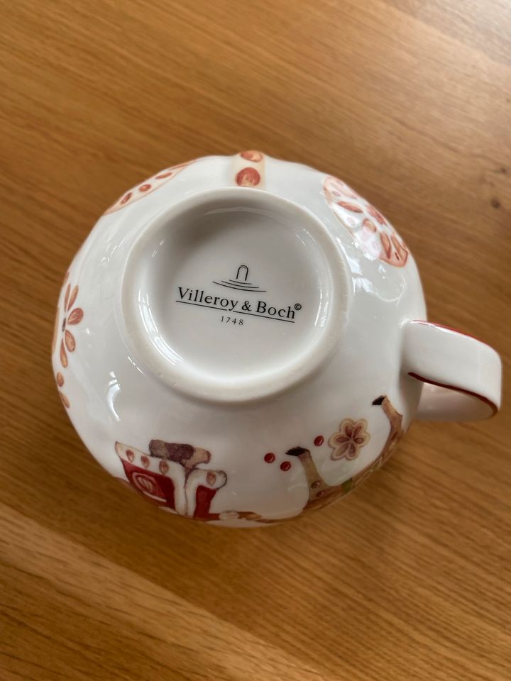 Villeroy & Boch Glühweinkanne mit 2 Glühweintassen in Eningen