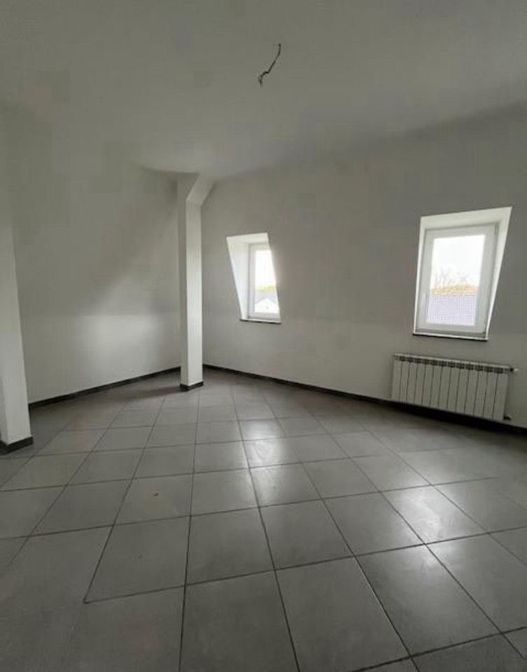 Schöne, moderne 3-Raum-Dachgeschoss-Wohnung in Gera Untermhaus in Gera