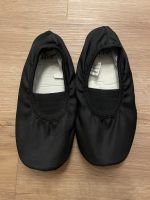 Schuhe Sportschuhe Springerl Schlappen Aldi Gr. 33/34 schwarz Bayern - Mitterfels Vorschau