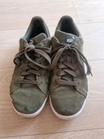 Puma Sneaker Olivgrün in Größe 42 Baden-Württemberg - Fellbach Vorschau