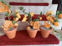 3 Blumentöpfe mit Vogelsand und künstlichen Blumen Rheinland-Pfalz - Rodalben Vorschau
