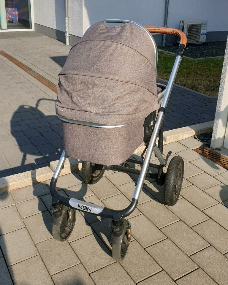 Moon NOUVA Kinderwagen in Fernwald