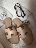 Hermès Oran Farbe LIN Sandalen Gr.39 Nordrhein-Westfalen - Kerpen Vorschau