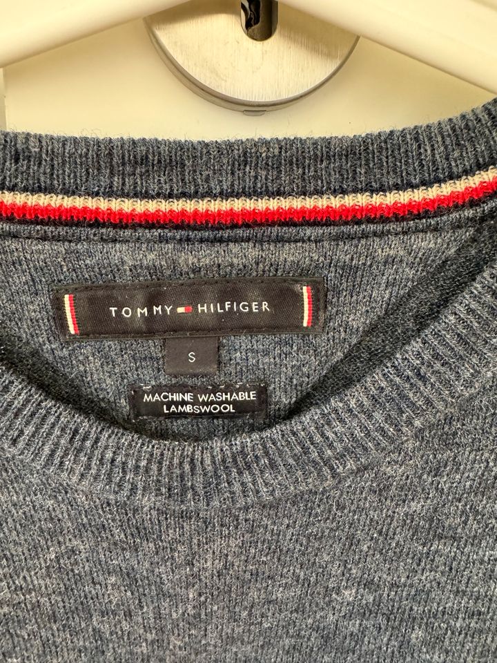 Tommy Hilfiger Pullover Gr. S Wolle in Berlin