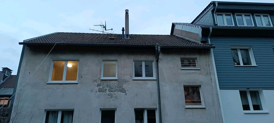 Suche Dachdecker/Zimmermann für Dachgeschoss ausbau in Wuppertal