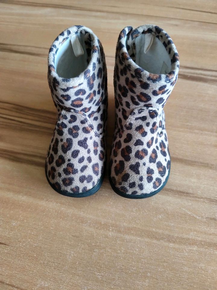 Leoparden Boots Stiefel gr.18/19 in Schmitten
