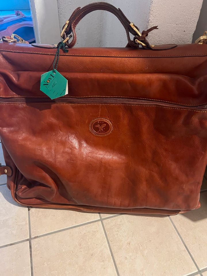 Travel bag Leather Novi in Kirn