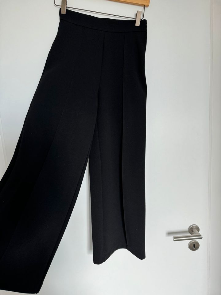 H&M Trend Culotte 34, schwarz, sehr guter Zustand in Frankfurt am Main