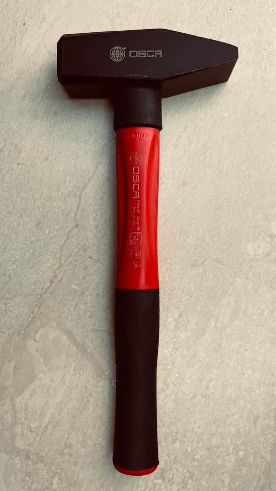 Neuer noch nie gebrauchter Hammer von OSCAR 1500 gramm schwer in Kamp-Lintfort