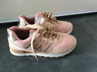 New Balance Damen Sportschuhe Freizeit Fitness gr. 39 sehr gut Nordrhein-Westfalen - Alsdorf Vorschau
