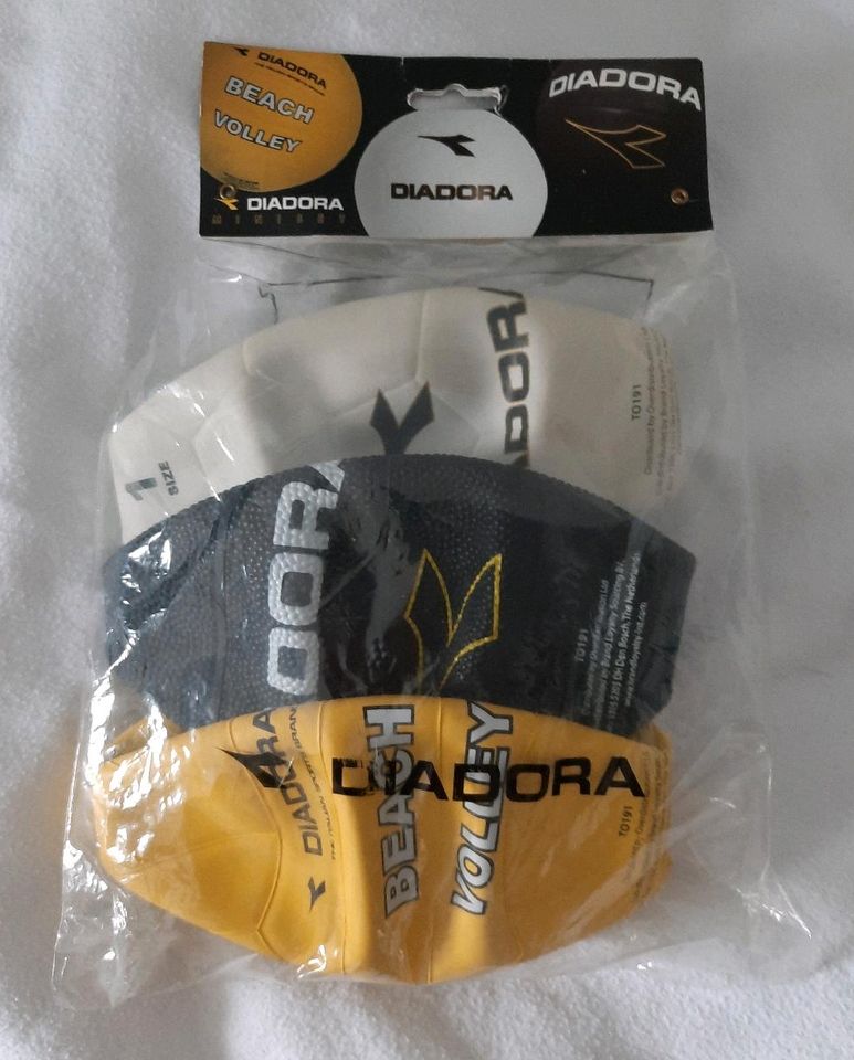 Diadora Miniset Beachvolleyball, 3 Mini Bälle, neu in Bad Hersfeld