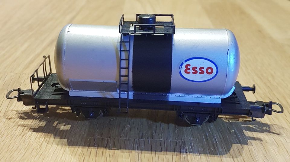 Modelleisenbahn Lima H0 "Kesselwagon Esso" in Cham