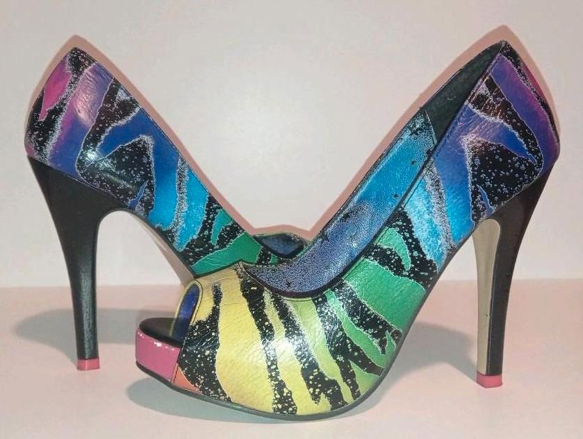 IRON FIST Rainbow Zebracorn High Heels, Größe 37 in Lunzenau