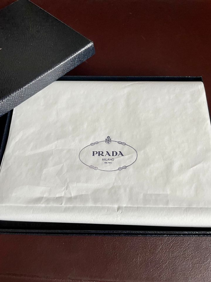 Prada Ipad Mini Saffiano Hülle neu in München