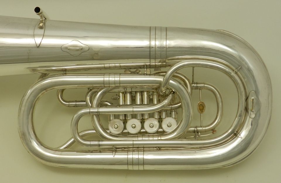 Tuba Es Eb B&S Nach der technischen Überprüfung DR24-031 in Görlitz