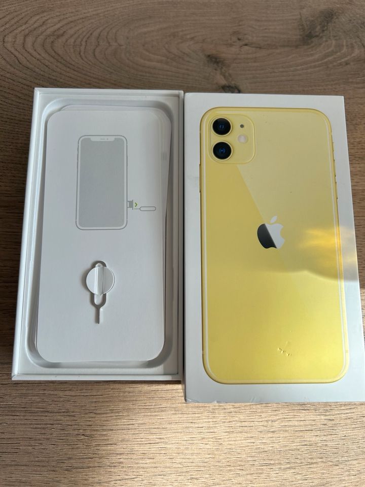 iPhone 11 256GB in Ettlingen