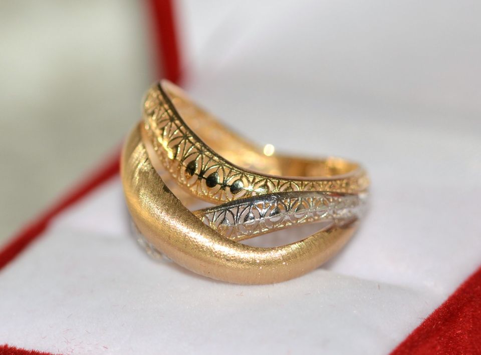 Neue Damenring Goldring Ring 585 / 14 Karat Gold Größe 19 / 59 in Rohrbach