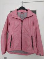 Farbenfrohe KILLTEC Regenjacke Gr. 38 Hamburg - Wandsbek Vorschau